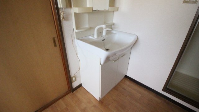 地下鉄今里筋線 清水駅 徒歩1分 5階建 築37年の内装写真