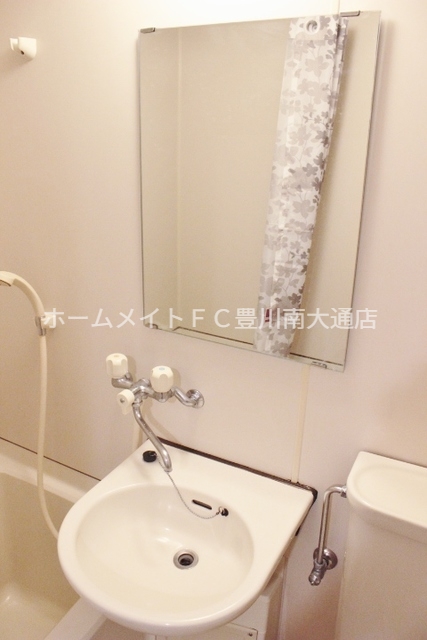 洗面設備　同型別部屋写真