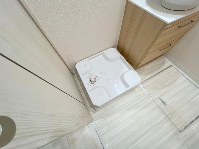 その他設備　室内に洗濯機置場があれば雨の日でも濡れる心配がございませんね