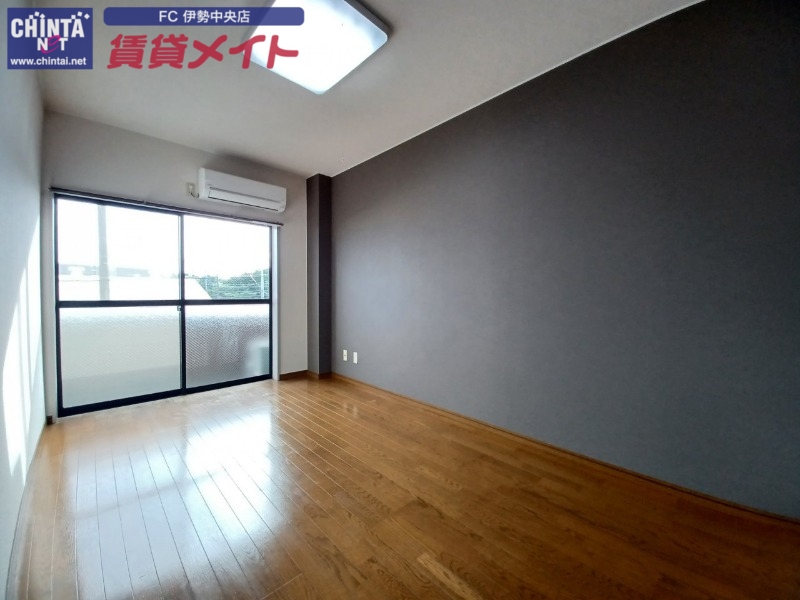居室・リビング　別部屋参考写真