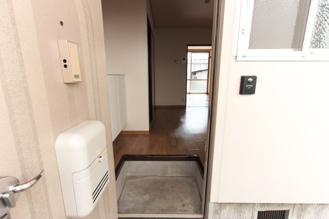 コーポシタサコの玄関写真