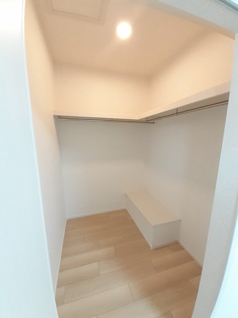収納　ウォークインクローゼット