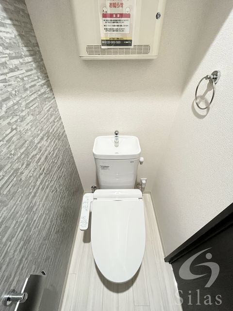 ＪＲ阪和線 杉本町駅 徒歩3分 3階建 築5年のトイレ写真