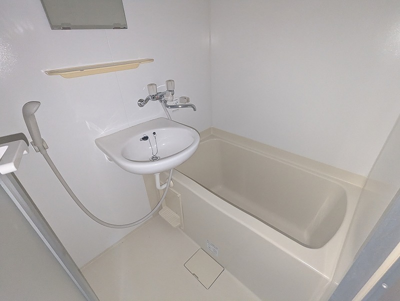 バス・シャワールーム　現況優先