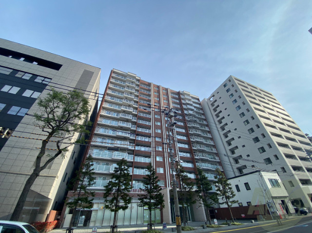 地下鉄東西線 バスセンター前駅 徒歩4分 築18年