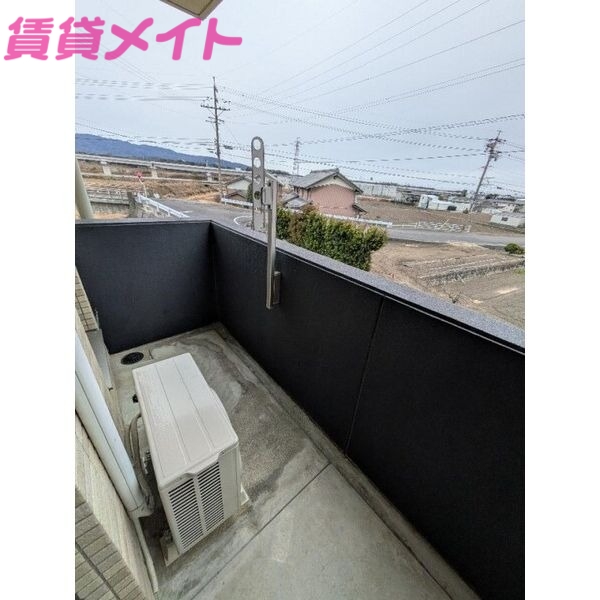 バルコニー　同物件別室画像