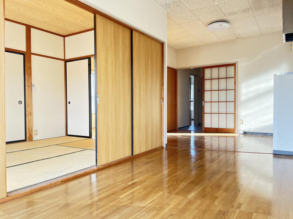 コーポマスダIIの居間写真