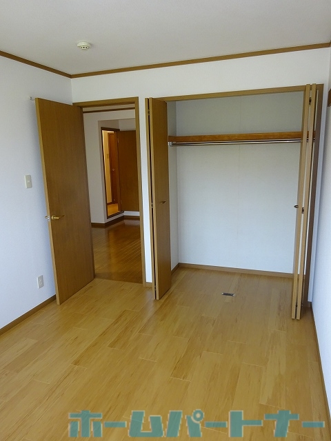 その他設備　使いやすいように仕切りで区切られたクローゼットです♪