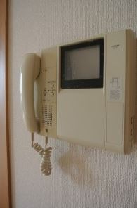 セキュリティ　安心のモニタ付きインターホン(別室参照)