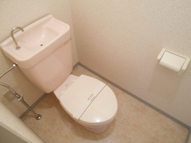 トイレ　※同物件、別部屋になります。