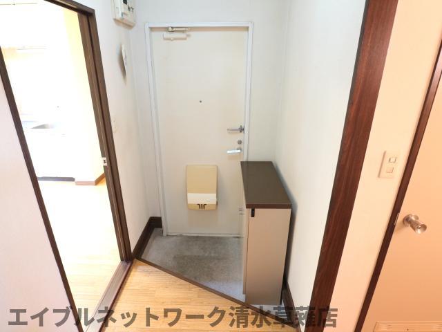 玄関　落ち着いた玄関です