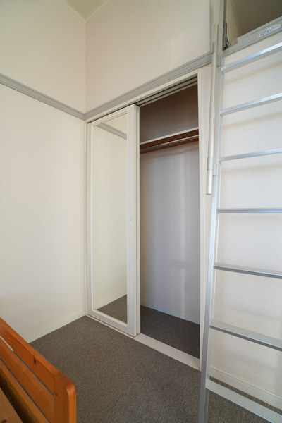 収納　同じ建物の別なお部屋