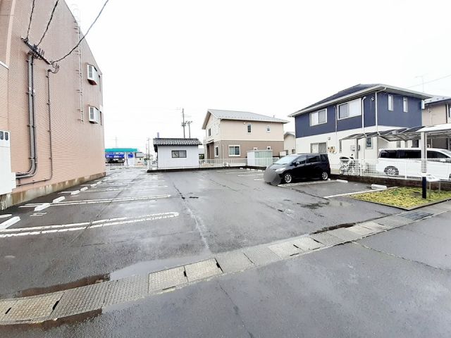 サンライズタウンたけくまの駐車場