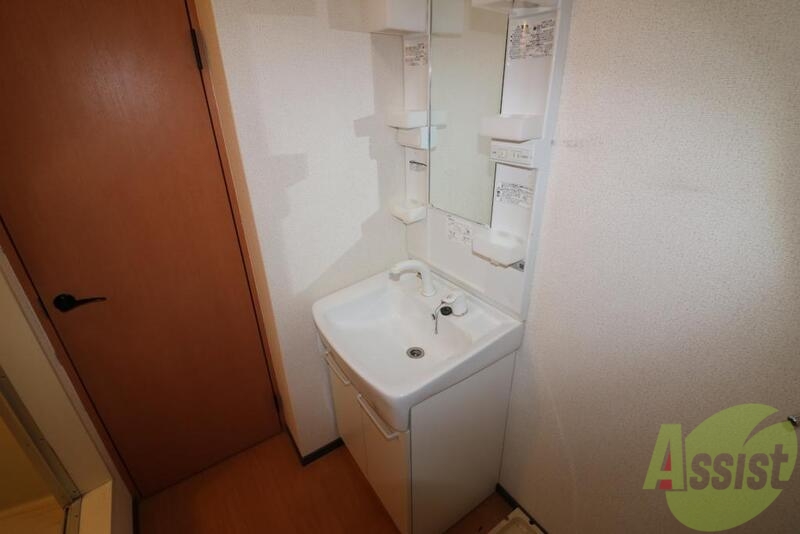 洗面設備　洗面所独立しています。