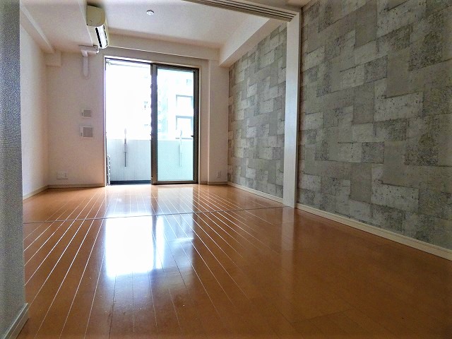 居室・リビング　内観1