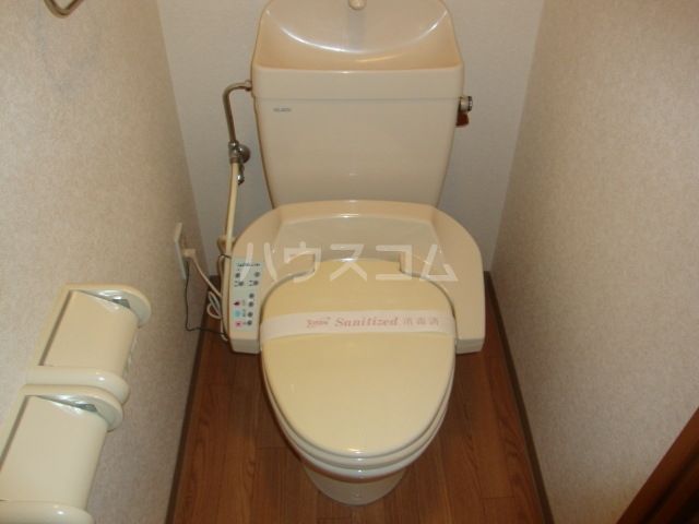【北名古屋市沖村のアパートのトイレ】