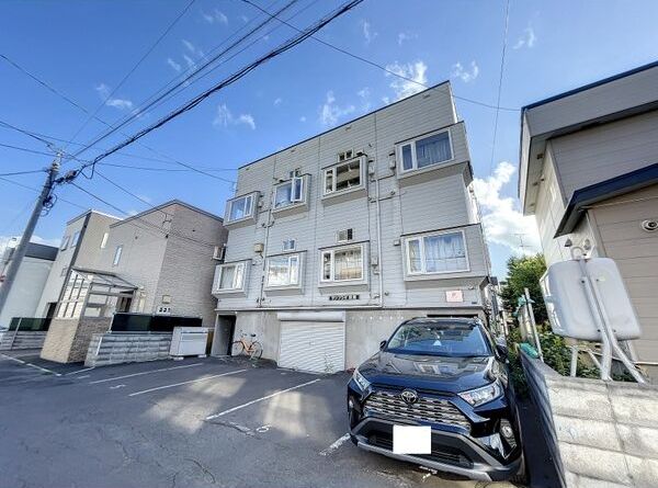 北海道札幌市白石区栄通１３（アパート）の賃貸物件の外観