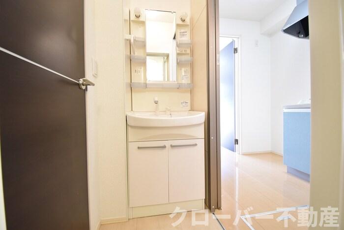 洗面設備　洗髪洗面化粧台