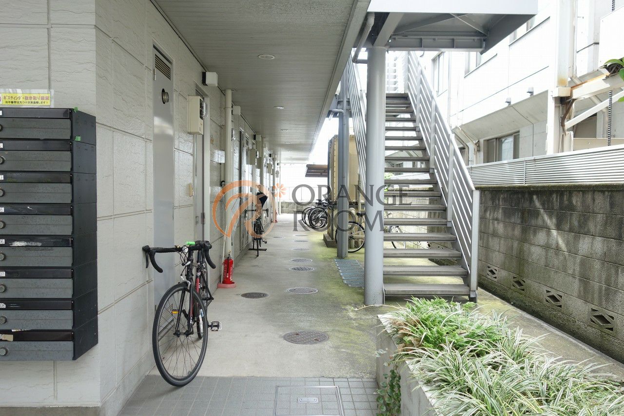 エントランス　アービス白山