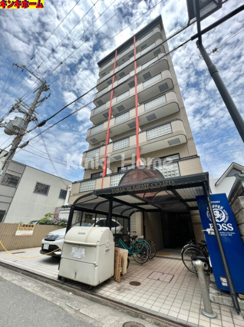 和歌山市新通のマンションの建物外観