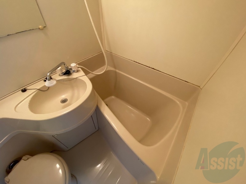 バス・シャワールーム　お風呂です。ゆっくりお風呂につかるのも体に良いですね～