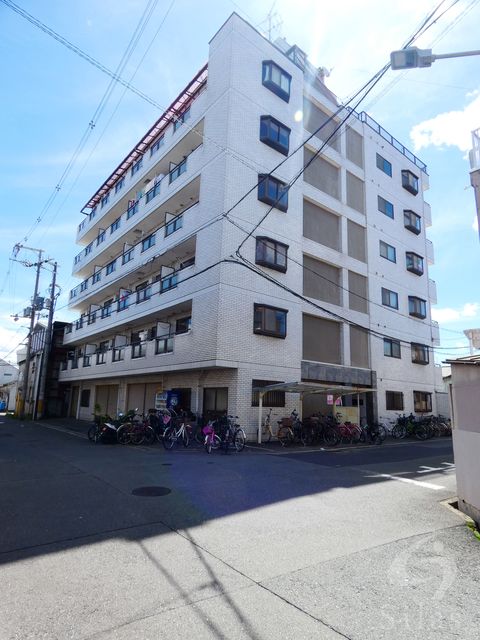 東大阪市岸田堂南町のマンションの建物外観