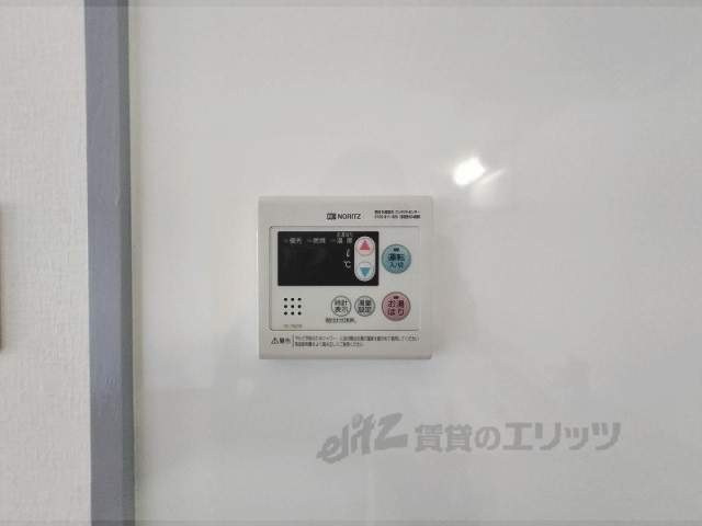 その他設備　給湯器リモコン