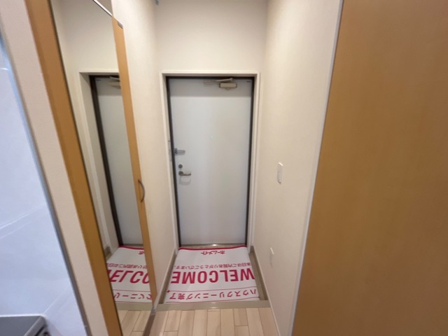 玄関　シューズボックス付きの玄関です☆