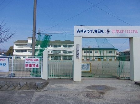 【アクア・クレメント五番館の小学校】