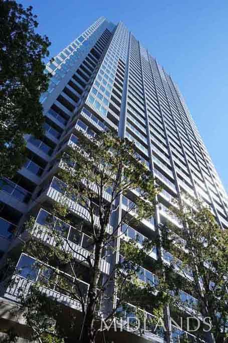 ＴＨＥ　ＲＯＰＰＯＮＧＩ　ＴＯＫＹＯ　ＳＵＰＥＲＩＯＲ　ＲＥＳＩＤＥＮの建物外観