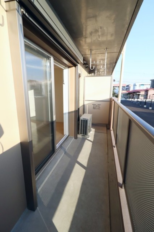 バルコニー　図面と現状に相違がある場合には現状を優先