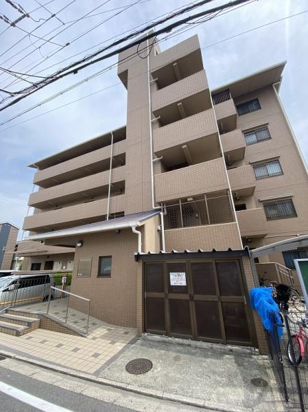 【門真市北岸和田のマンションの建物外観】