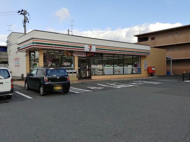 コンビニ　セブンイレブン郡山奥羽大学前店（コンビニ）まで1060m