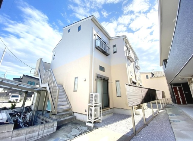 建物外観　ネット無料物件。