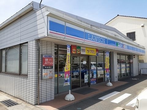 コンビニ　ローソン城南町4丁目店さん（コンビニ）まで700m