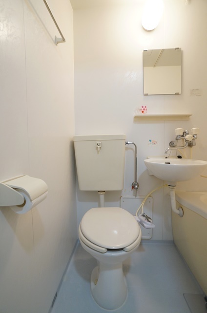 トイレ　※写真は同タイプのお部屋です※