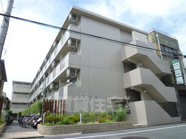 【京都市上京区福長町のマンションの建物外観】