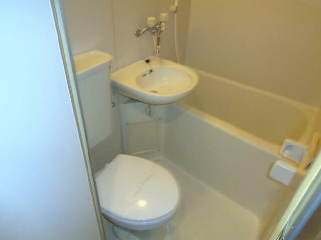 バス・シャワールーム　現況優先