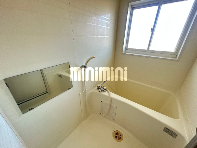 バス・シャワールーム　ゆっくり疲れをとりましょう！