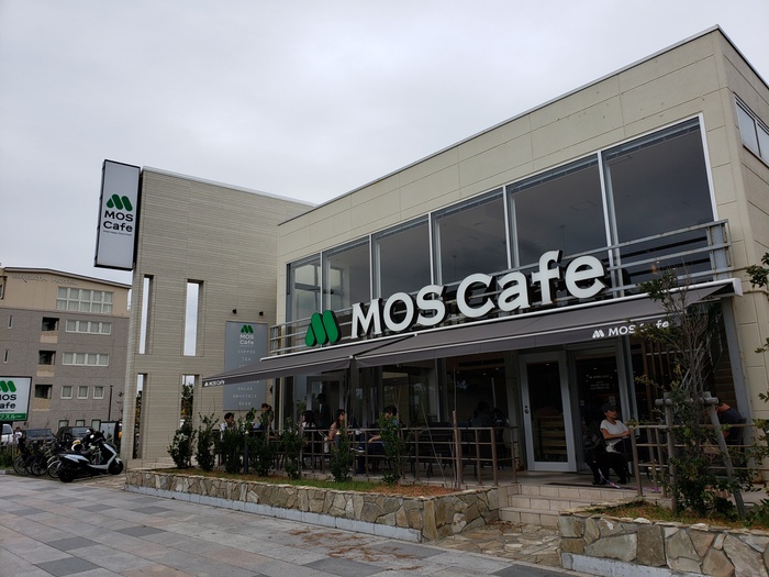 飲食店　モスバーガー江ノ島店（飲食店）まで413m