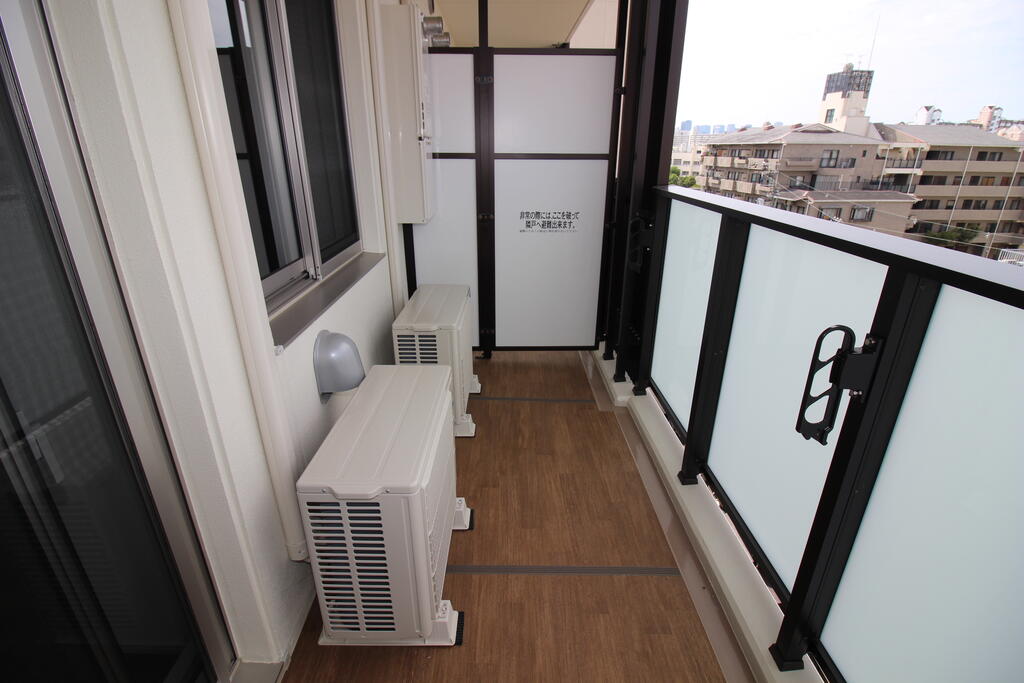 バルコニー　バルコニー：画像は同社類似物件の写真