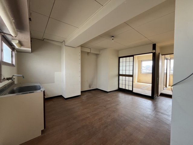 居室・リビング　グランディーズ呼続