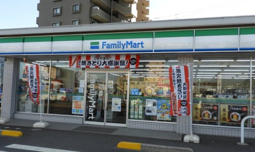 コンビニ　ファミリーマート 広島宮島口店（コンビニ）まで486m