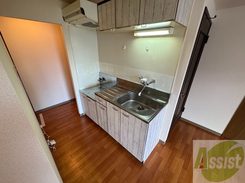 キッチン　キッチンはスペースも広々していて使いやすそうですよ！