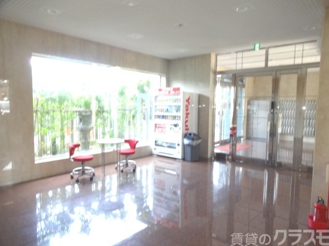 ロビー　共有スペースもキレイです！