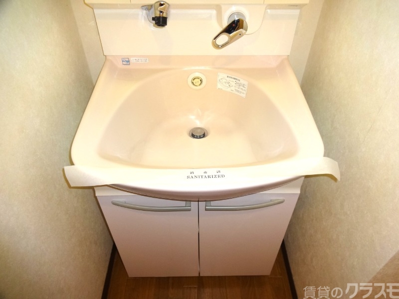 洗面設備　便利なシャワーノズル付き☆彡