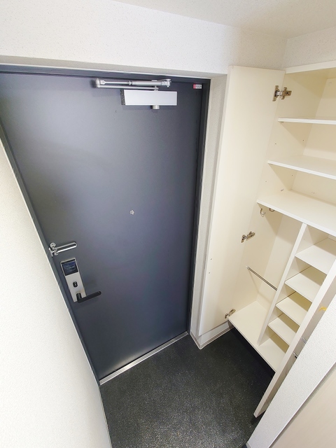 玄関　シューズＢＯＸ付き玄関