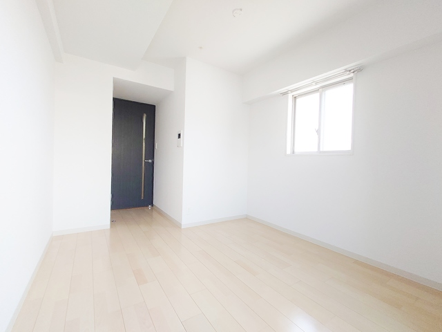 居室・リビング　ホワイト基調のお部屋