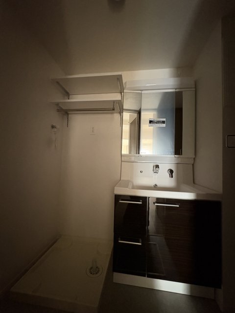 洗面設備　同物件別号室の写真です。