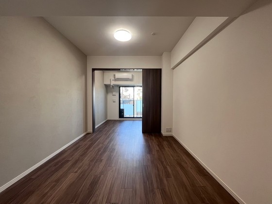 居室・リビング　※別部屋の写真です